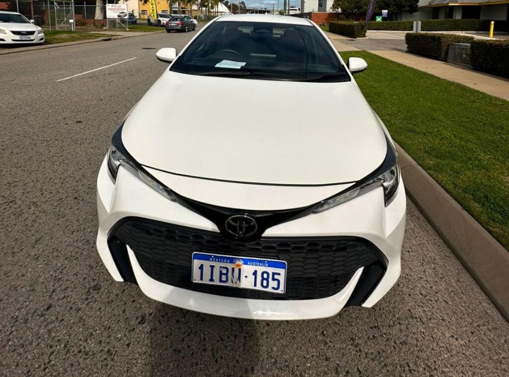 TOYOTA COROLLA 2023